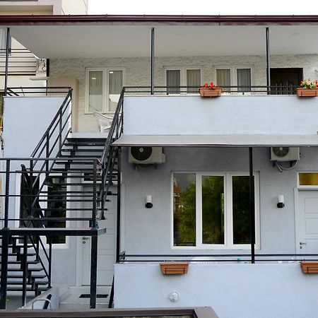Hotel New Avlabari Tbilisi Esterno foto