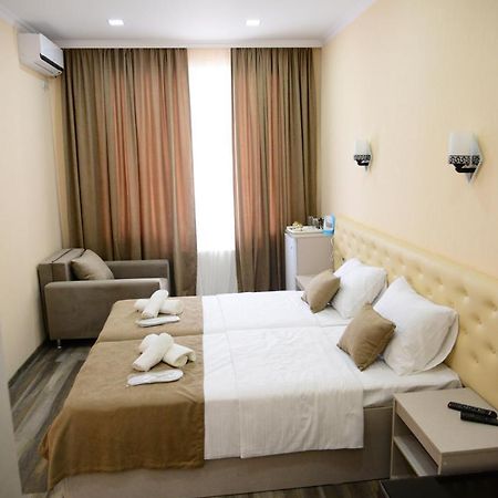 Hotel New Avlabari Tbilisi Esterno foto