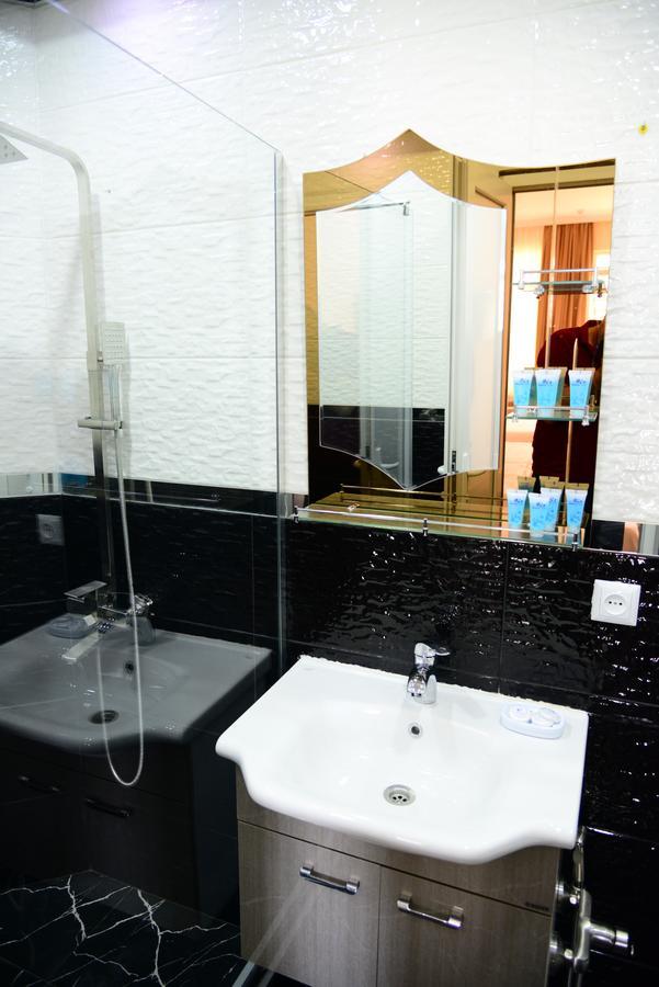 Hotel New Avlabari Tbilisi Esterno foto