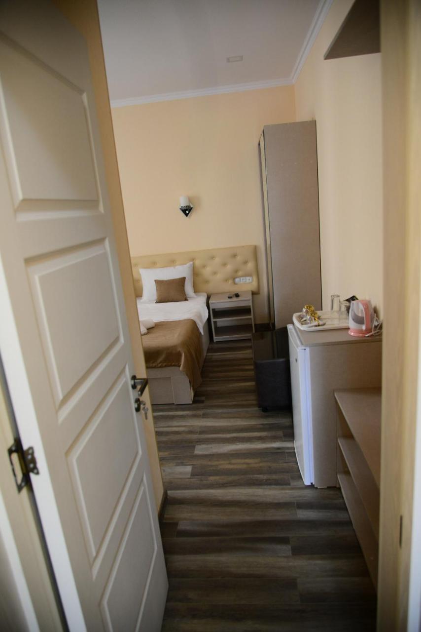 Hotel New Avlabari Tbilisi Esterno foto