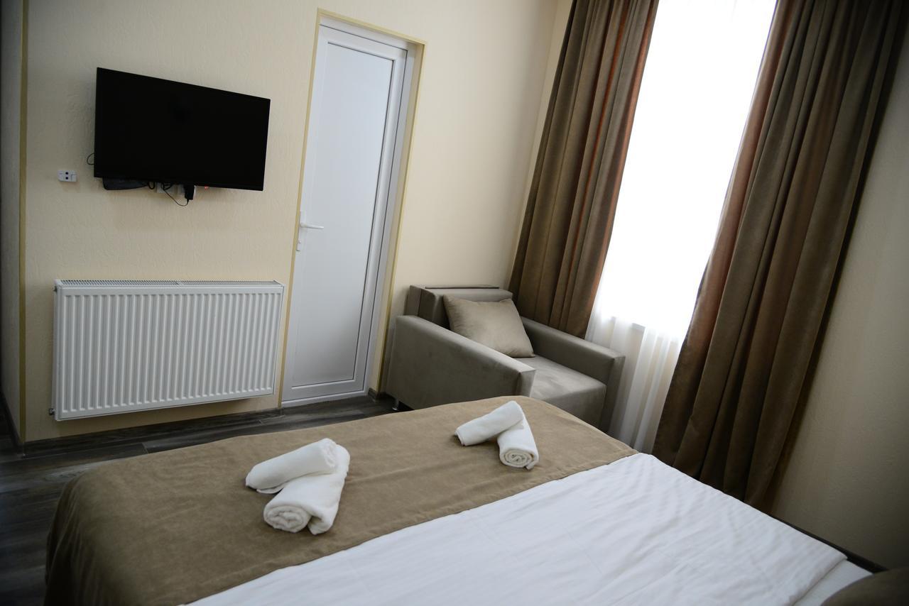 Hotel New Avlabari Tbilisi Esterno foto