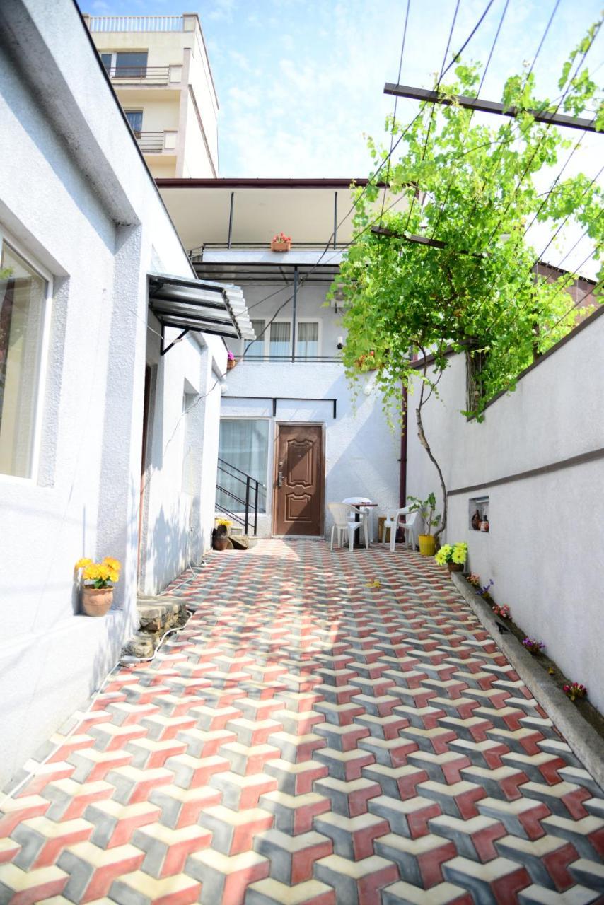 Hotel New Avlabari Tbilisi Esterno foto